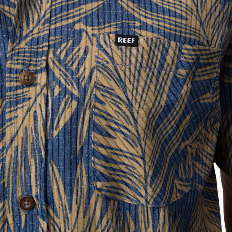 Insigna Rains Men\'s Button Down Blue Sleeve in | REEF® Short Shirt