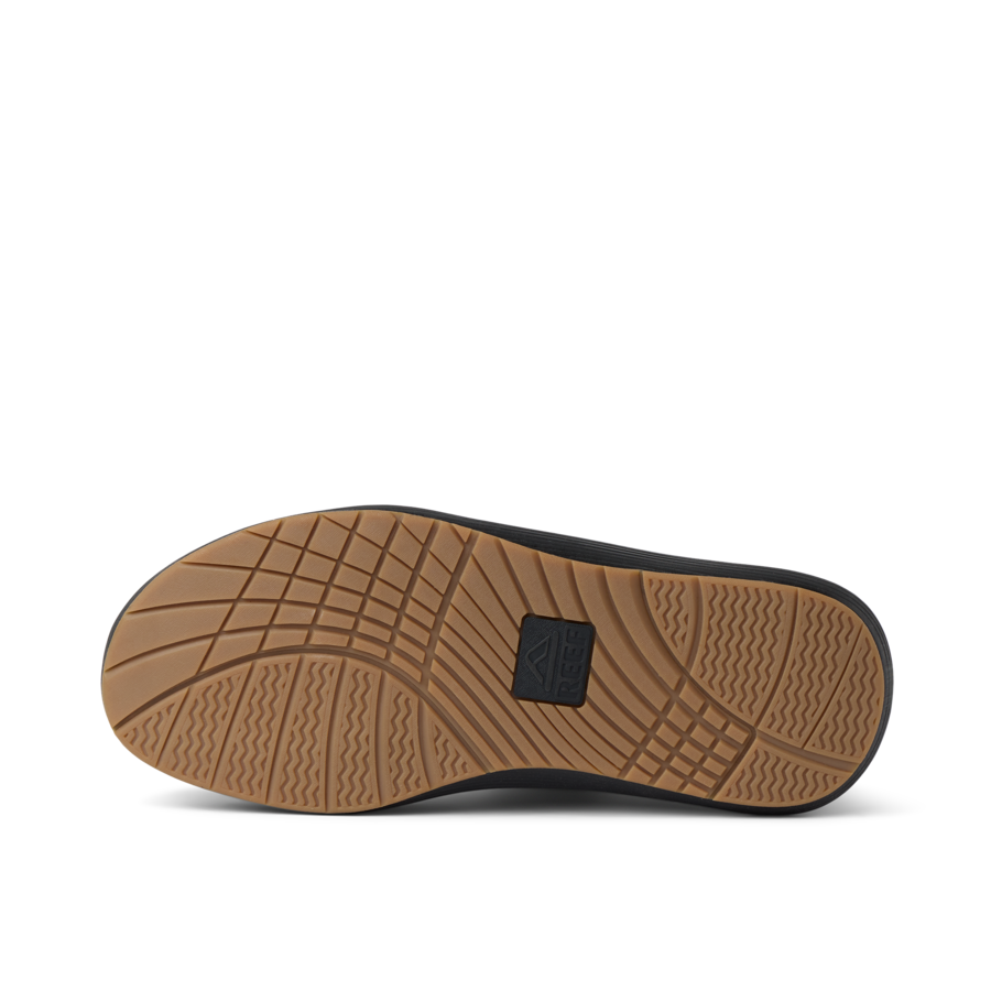 Scallywag - Brown/Black - Underside View