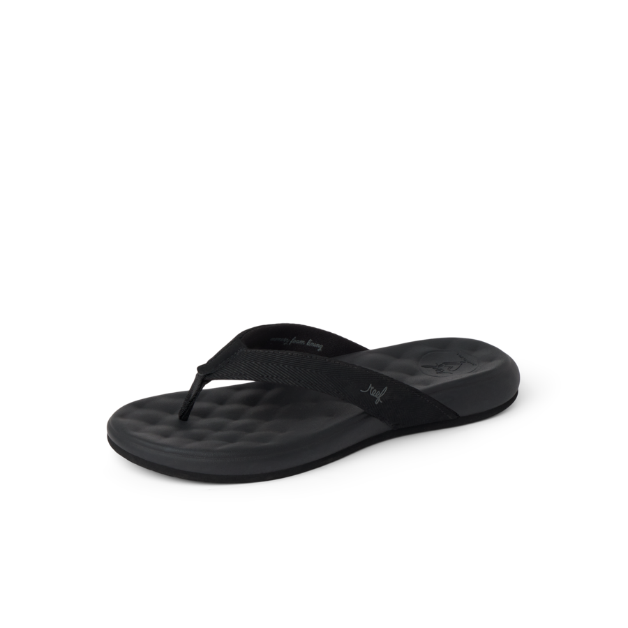 Cushion Harmony - Black - Left Side View