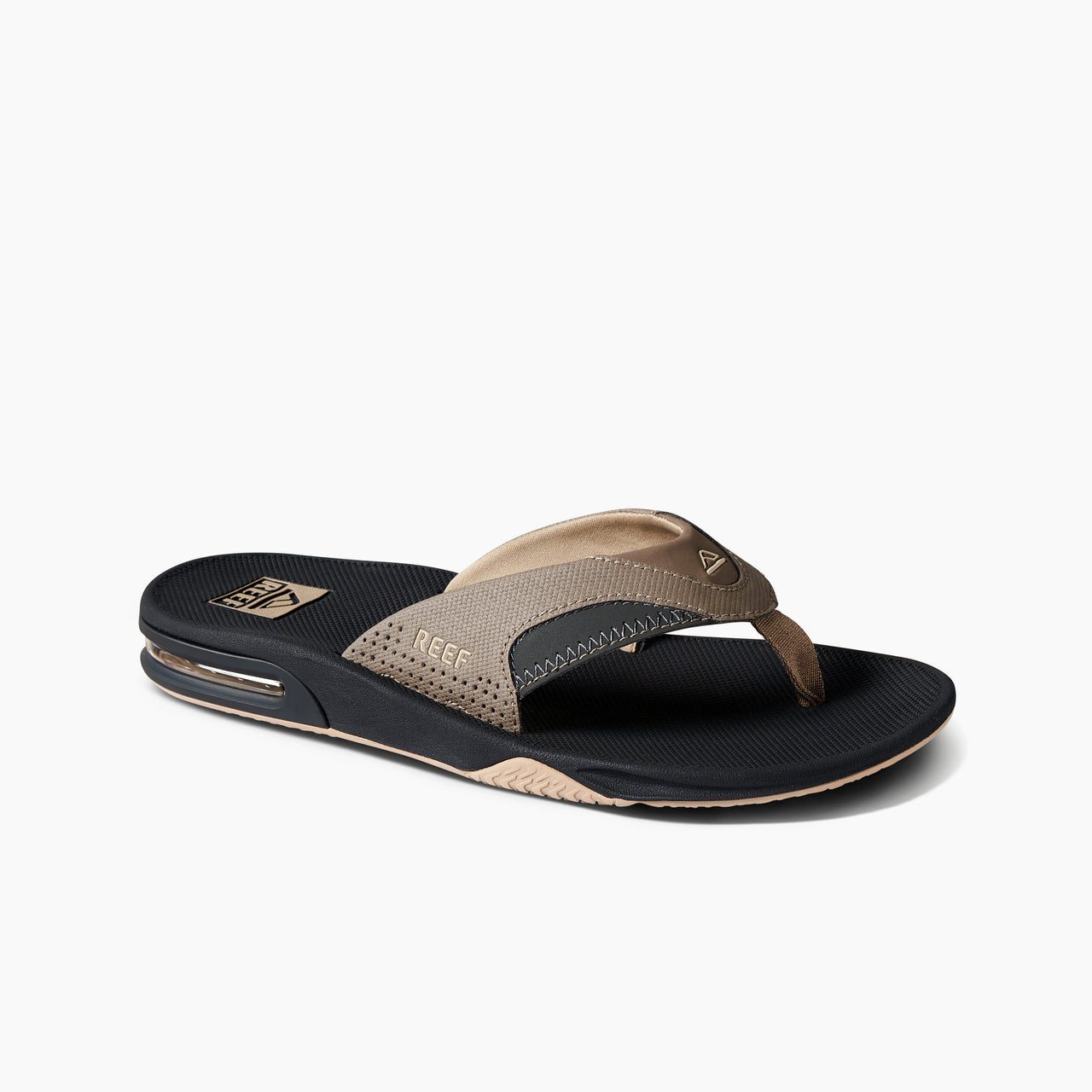 Fanning men's sandal facing left, featuring water-friendly materials and soft-rebound cushioning for all-day comfort.