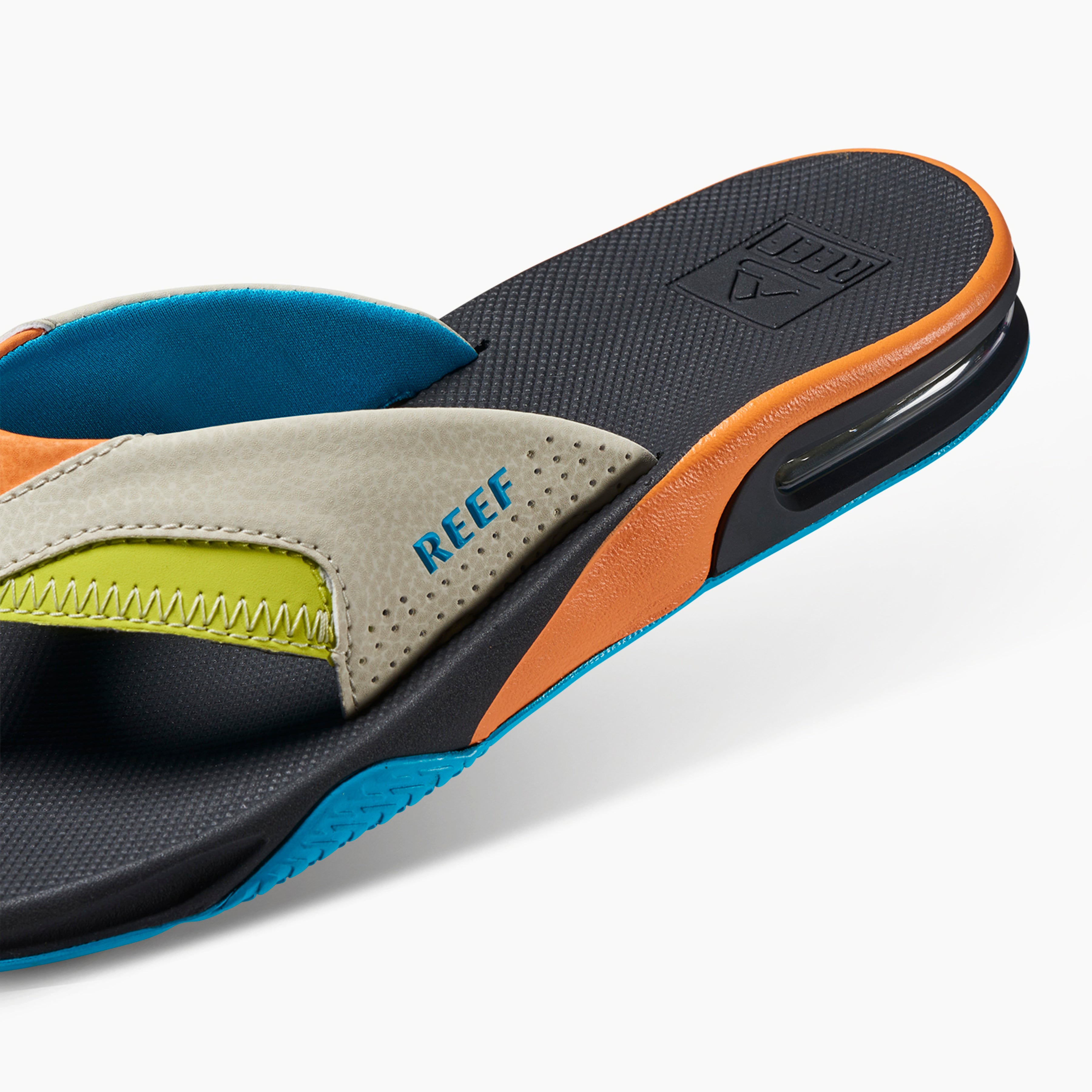Men's Fanning Flip Flops with Bottle Opener | REEF®
