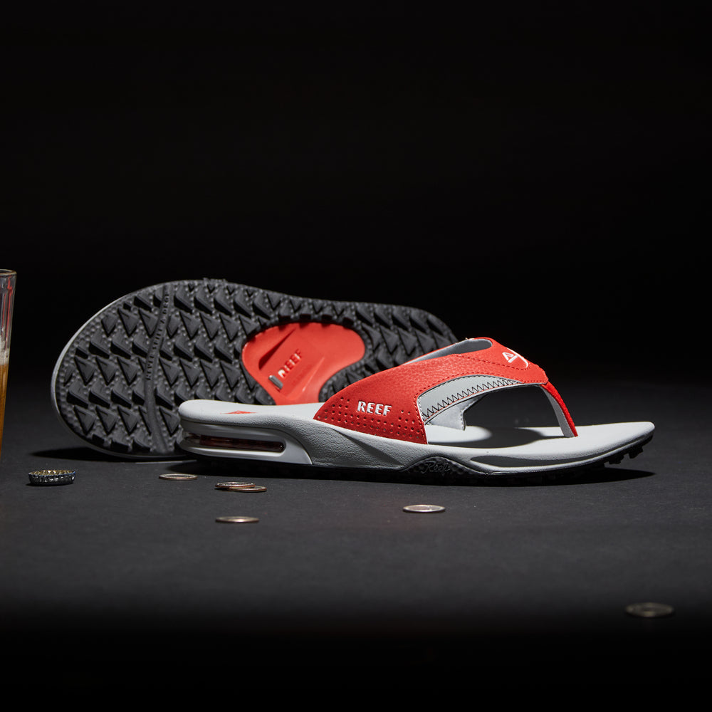 Fanning Pregame Men's Tailgate Sandals in Red/Grey | Reef – REEF
