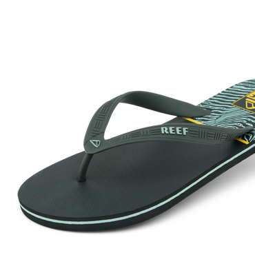 Reef Seaside Prints - Black/Yellow Swell - Down the Line 1 View