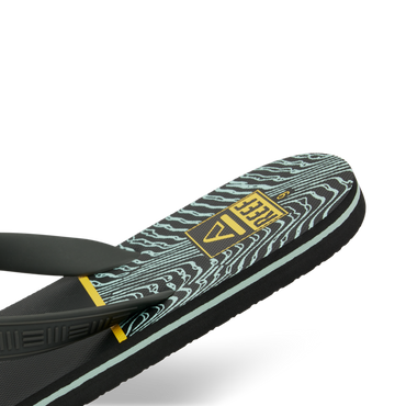 Reef Seaside Prints - Black/Yellow Swell - Down the Line 2 View