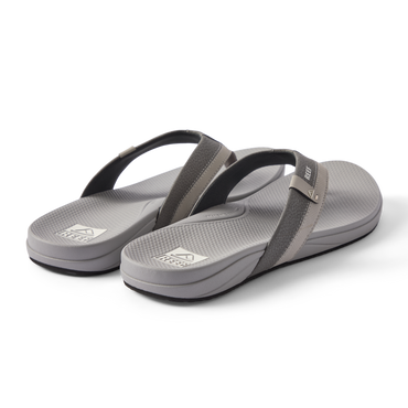 Cushion Phantom 2.0 men's grey sandals facing forward, showing soft-rebound cushioning and arch support straps.