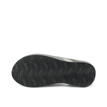 Cushion Phantom 2.0 men's shoe outsole facing up, showcasing durable grip with surf-inspired comfort features.