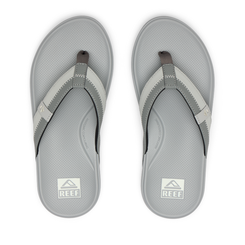 Top view of grey Cushion Phantom 2.0 men's sandals featuring anatomical arch support and soft cushioning for beach comfort.