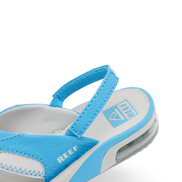 Little Fanning - Light Grey/Light Blue - Down the Line 2 View
