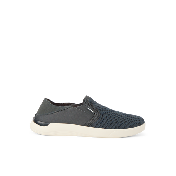 Men's Swellsole Neptune: Slip-on Knit Sneakers in Black/White