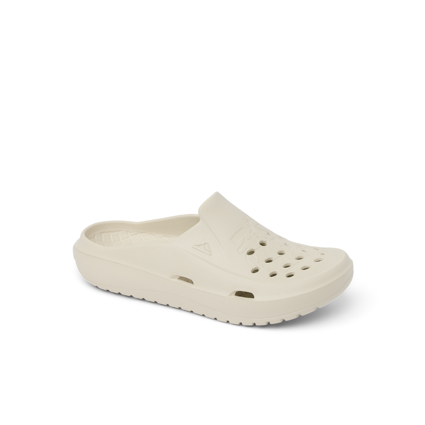 Glider facing right with a perforated water friendly upper and cushioned footbed