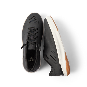 Shoreline Del Mar H2O men's black sneaker, left shoe top view, right shoe side view, water-friendly comfort design.