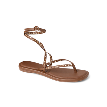 Willow Quinn Studs sandal facing left, close-up of front and ankle straps with stud details for beach comfort.