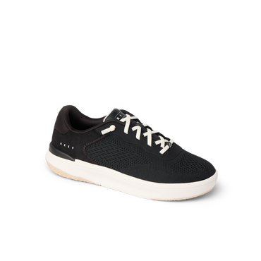 Reef Del Mar sneaker facing right, lightweight black mesh with anatomical arch support, soft cushioning, Vacation-Ready shoes.