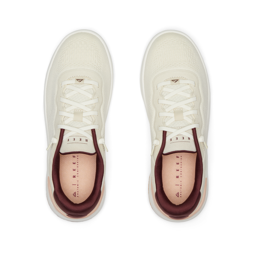 Reef Del Mar sneakers viewed from above, toes facing upward, showing cushioned uppers and laces