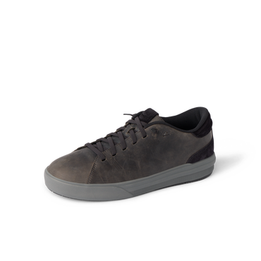 Del Mar Commuter men's leather sneaker facing left with water resistant full grain leather and cushioned comfort