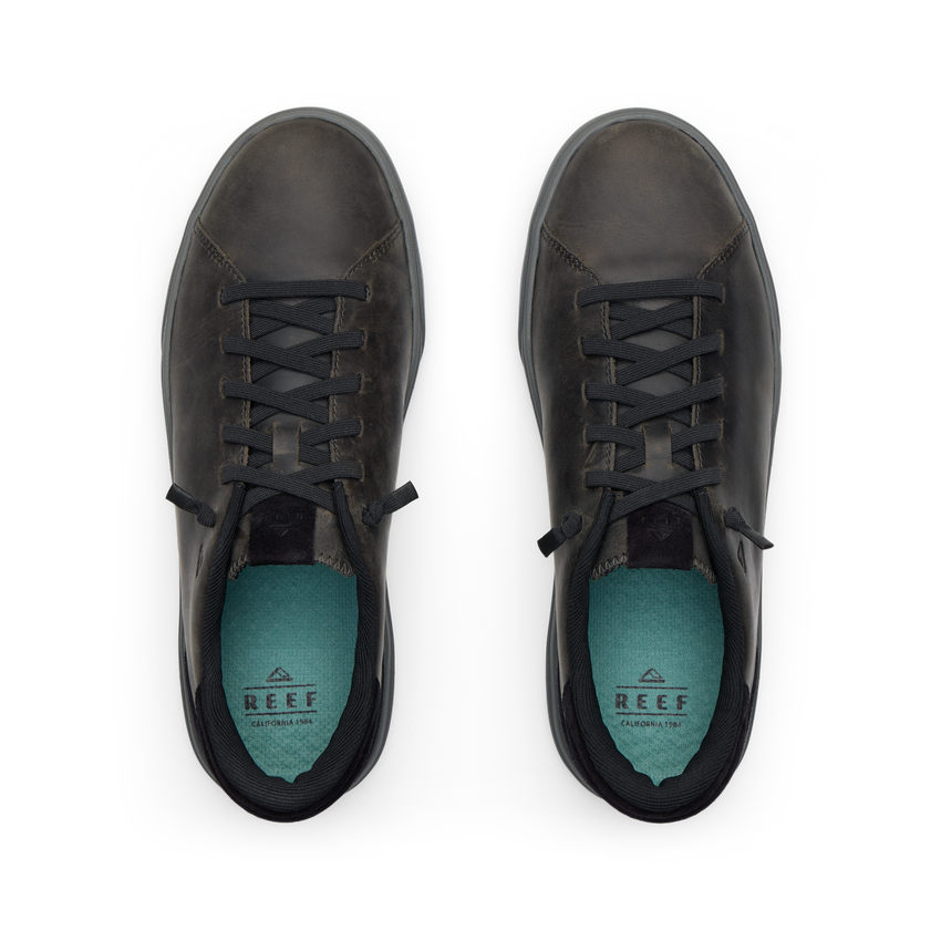 Del Mar Commuter leather sneakers viewed from above, facing forward
