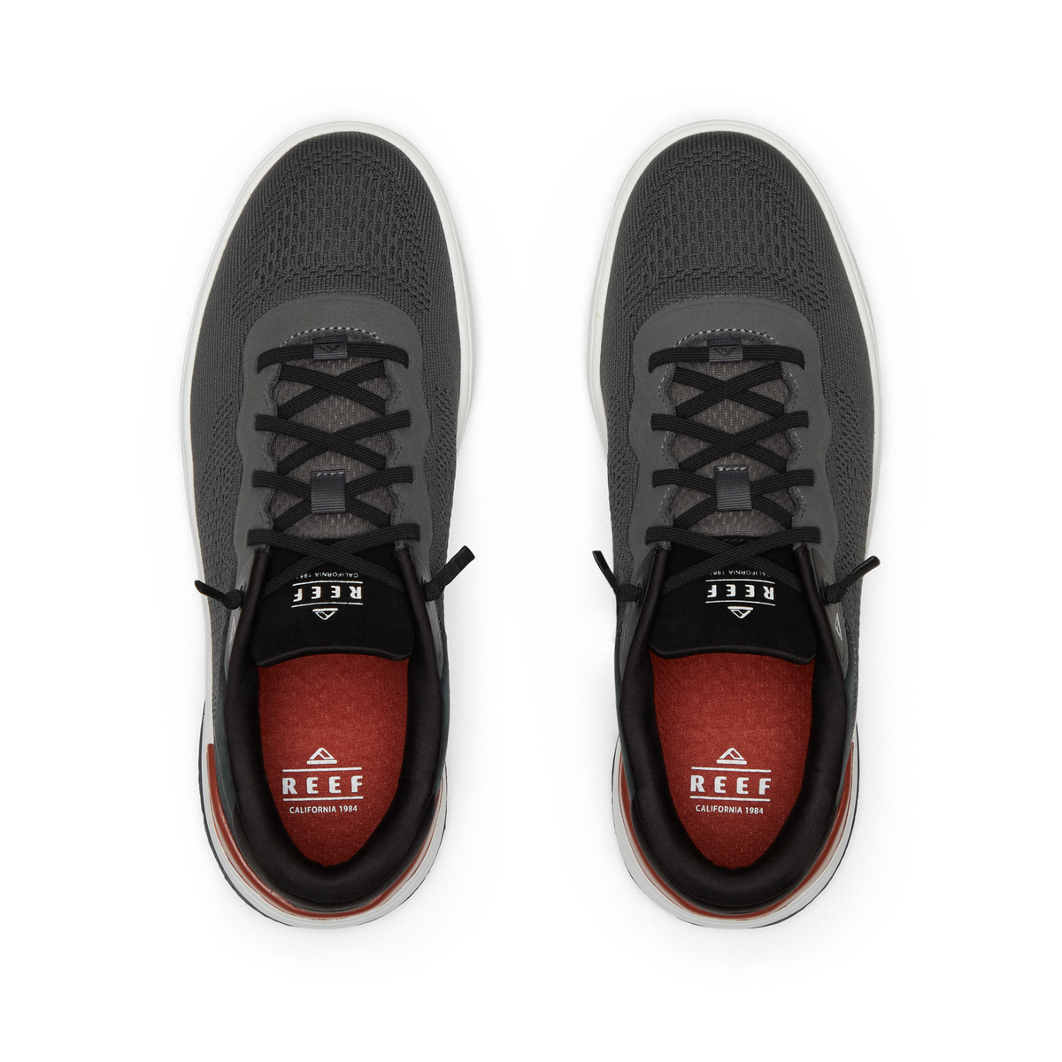 Shoreline Del Mar sneakers viewed from above facing upward with REEF comfort cushioning