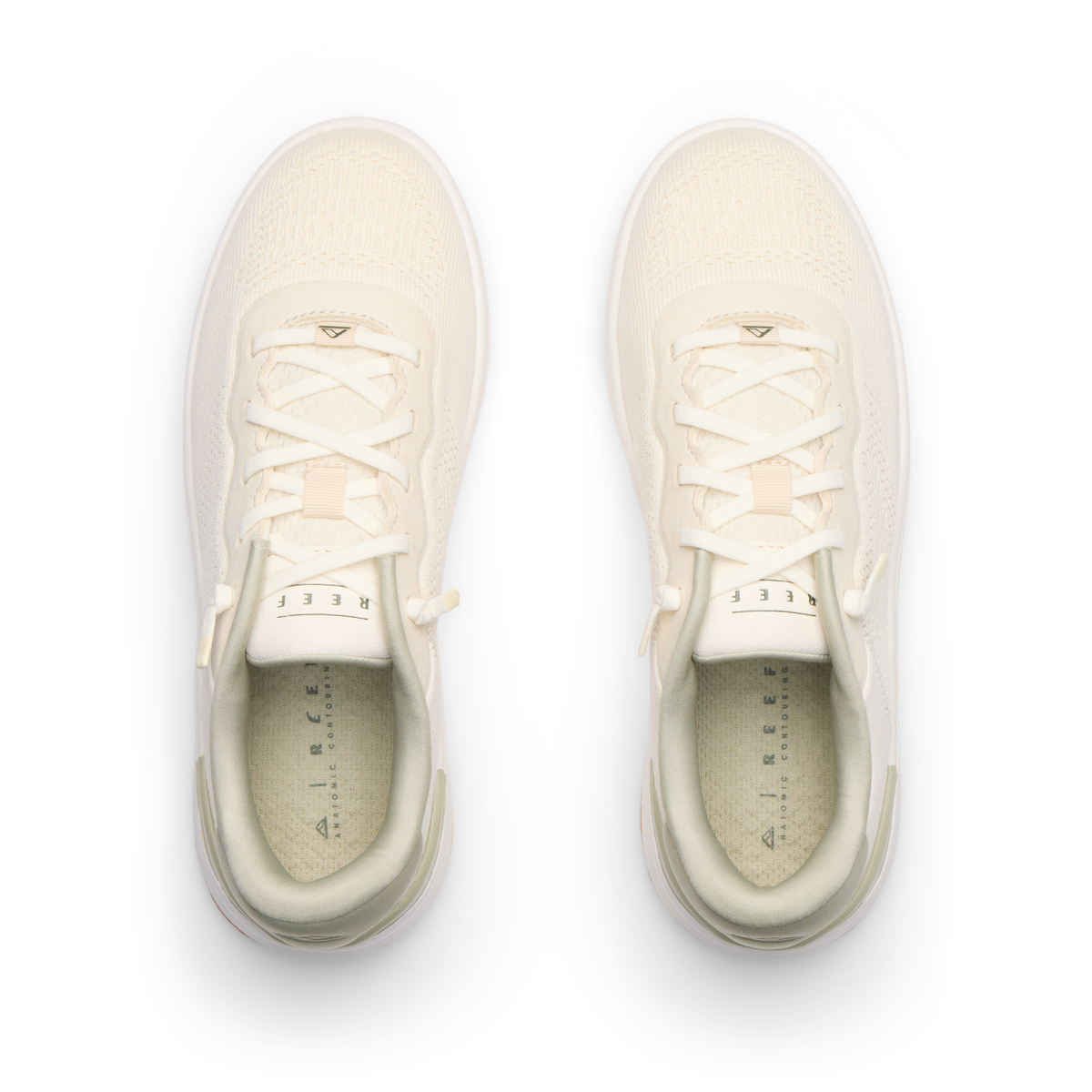 Reef Del Mar shoes viewed from above facing upward showing laces and cushioned footbeds