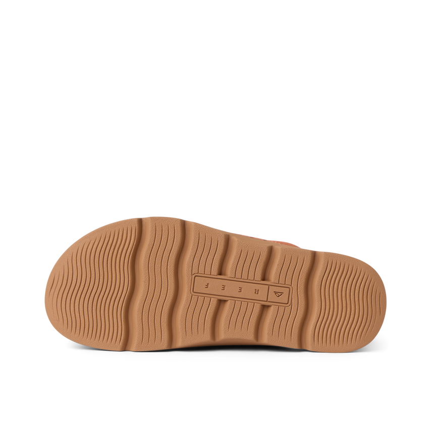 Vista Luxe Mariana clog outsole facing right with wavy traction tread for durable everyday comfort