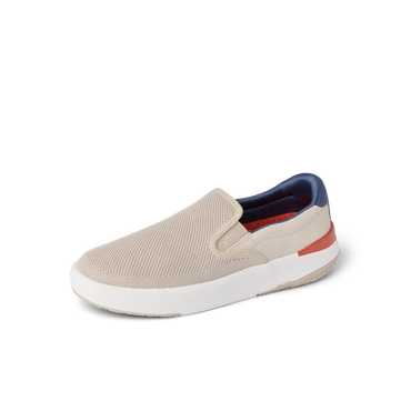 Del Mar Slip On sneaker facing left, showing its cushioned side profile and easy slip on design