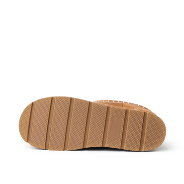 Noa Slipper outsole facing right with textured tread and flexible grooves for everyday comfort