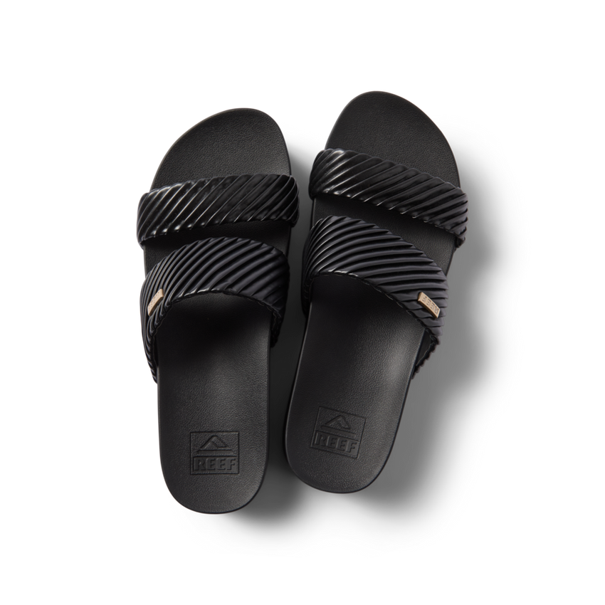 Top-down view of black Cushion Vista Hi women's sandals facing forward with cushioned footbeds and textured straps