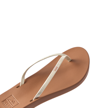 Cushion Slim right-facing women's sandal with champagne straps, soft-rebound cushioning, and anatomical arch support