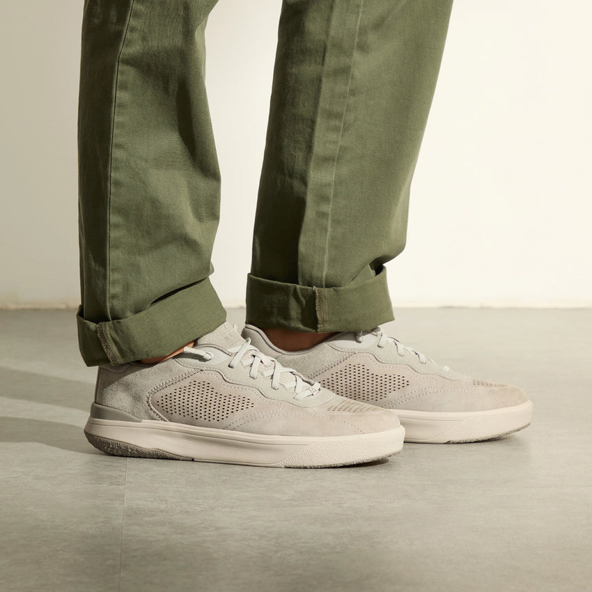 Del Mar Leather grey leather sneakers facing right in a comfort focused everyday style