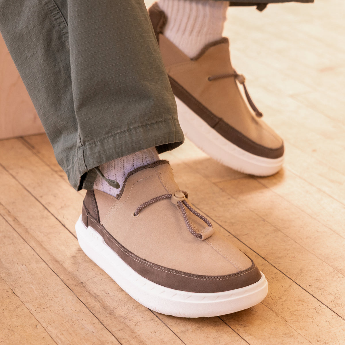 Rambler mens suede shoes facing right with thick cushioned EVA outsoles and cozy terrycloth lining