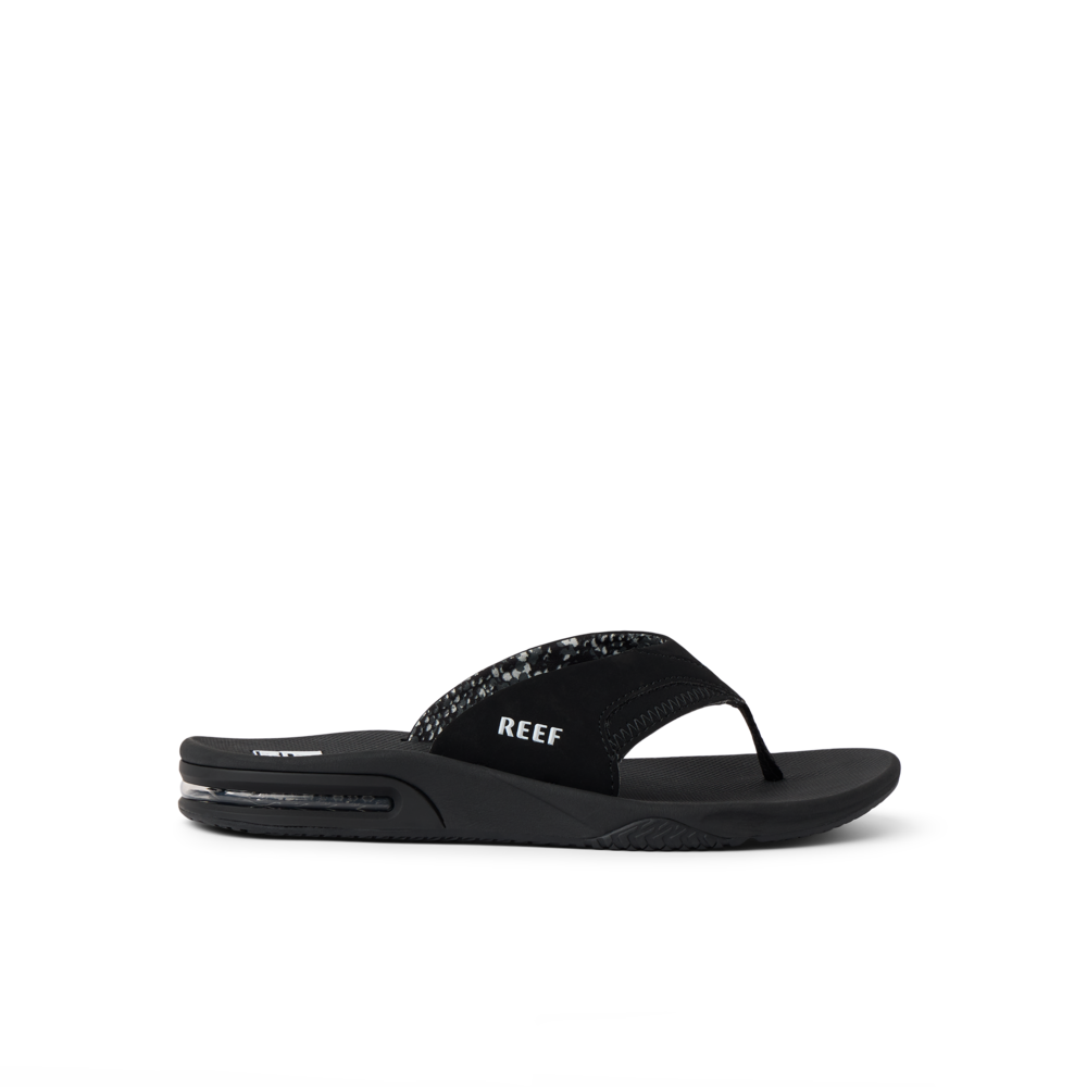 Fanning - Black - Right Side View