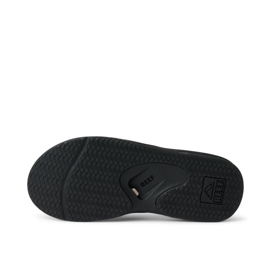 Fanning - All Black - Underside View