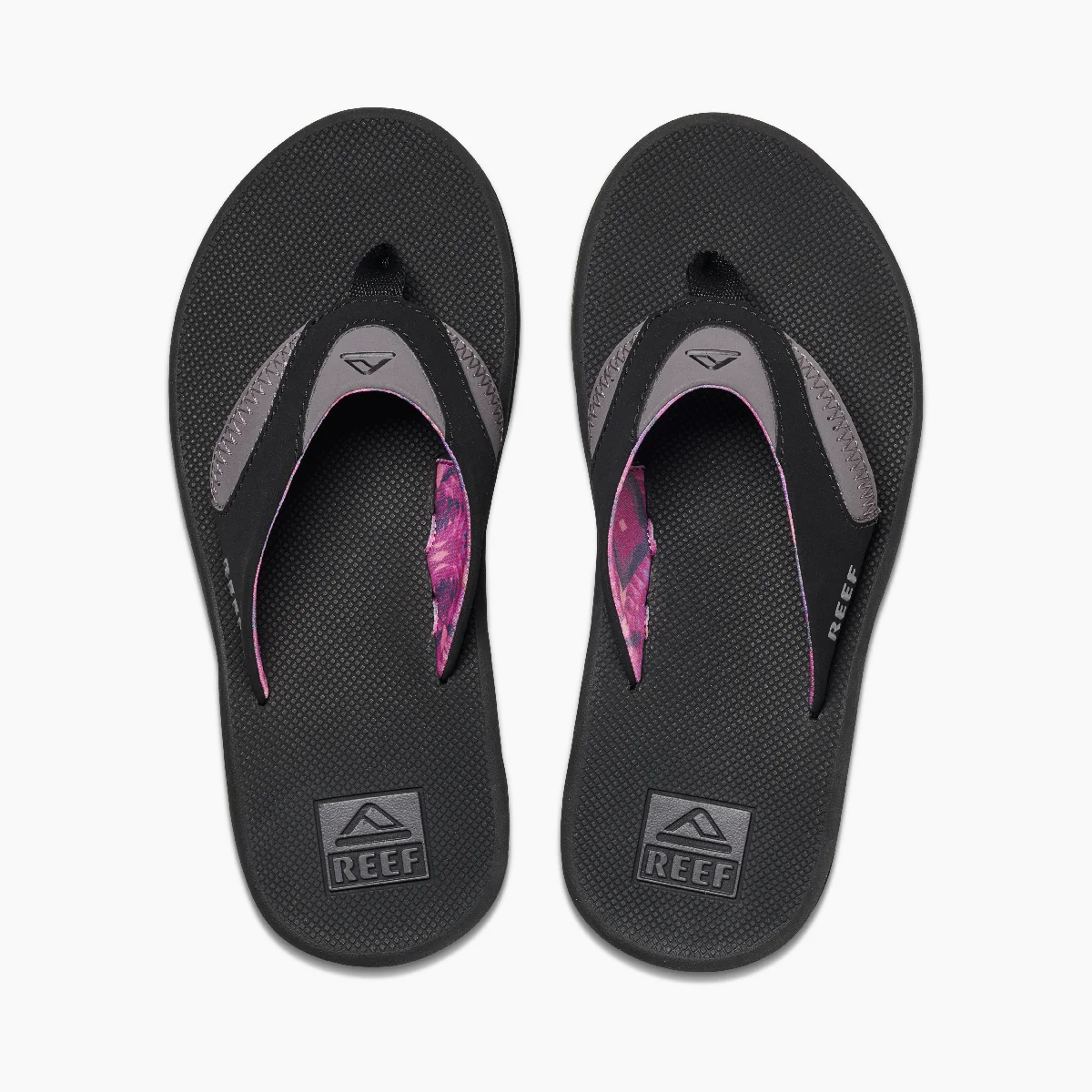 Womens Fanning flip flop sandals in black grey top view
