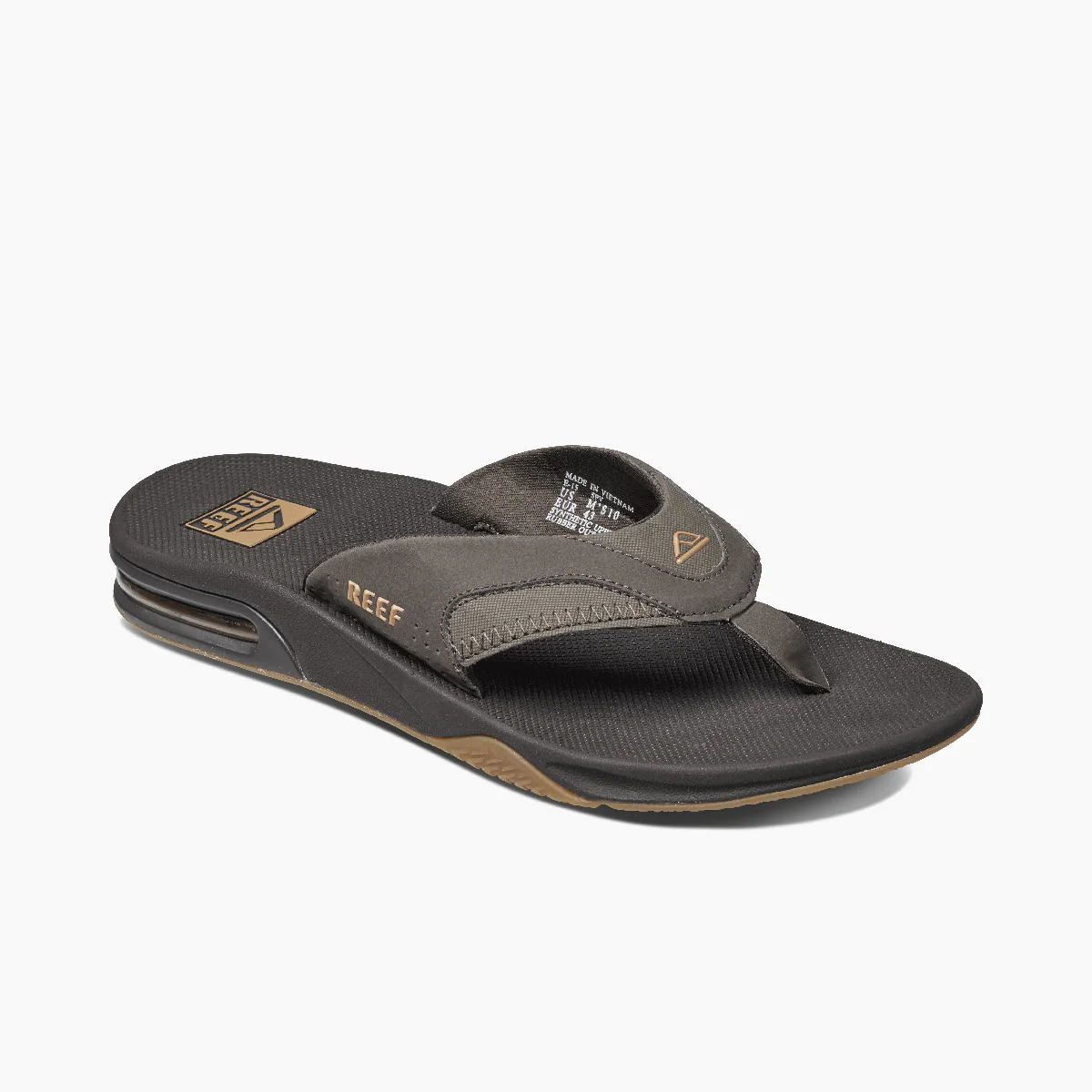 Mens Fanning flip flops in all black angle view